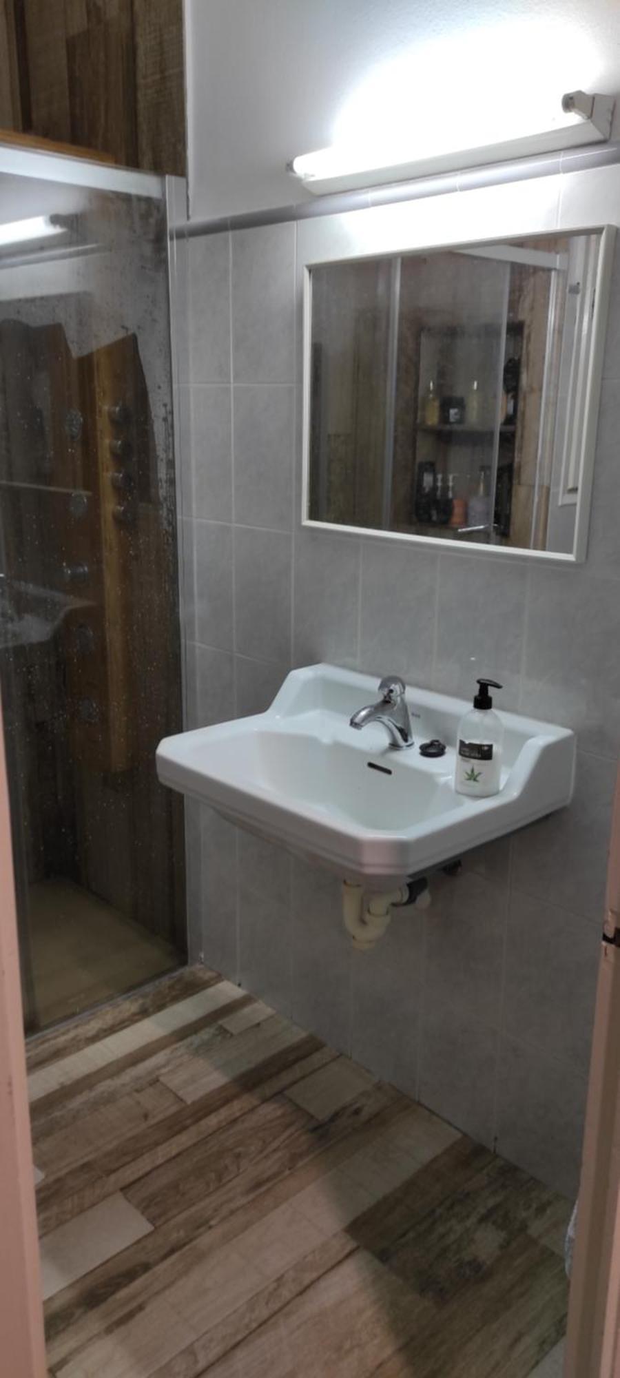 Quarto em Acomodações Particulares Romani - Casa Compartida Con Propietario - Bano Compartido